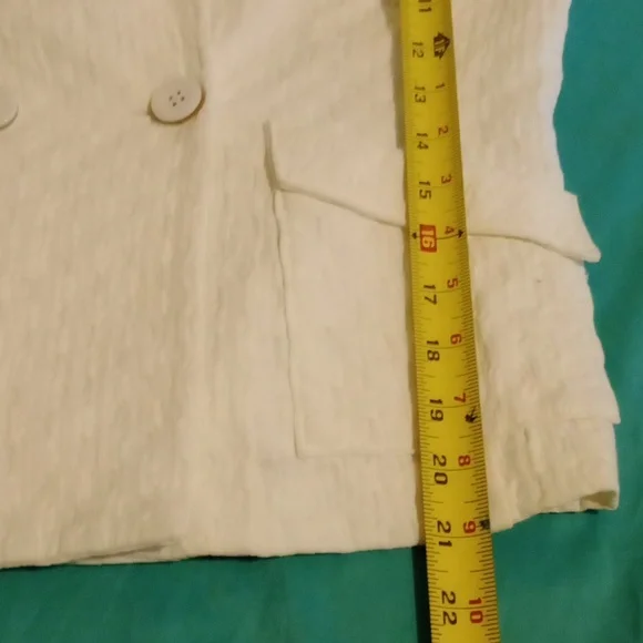 CAbi White Quilted Open-Front Blazer - Picture 13 of 14